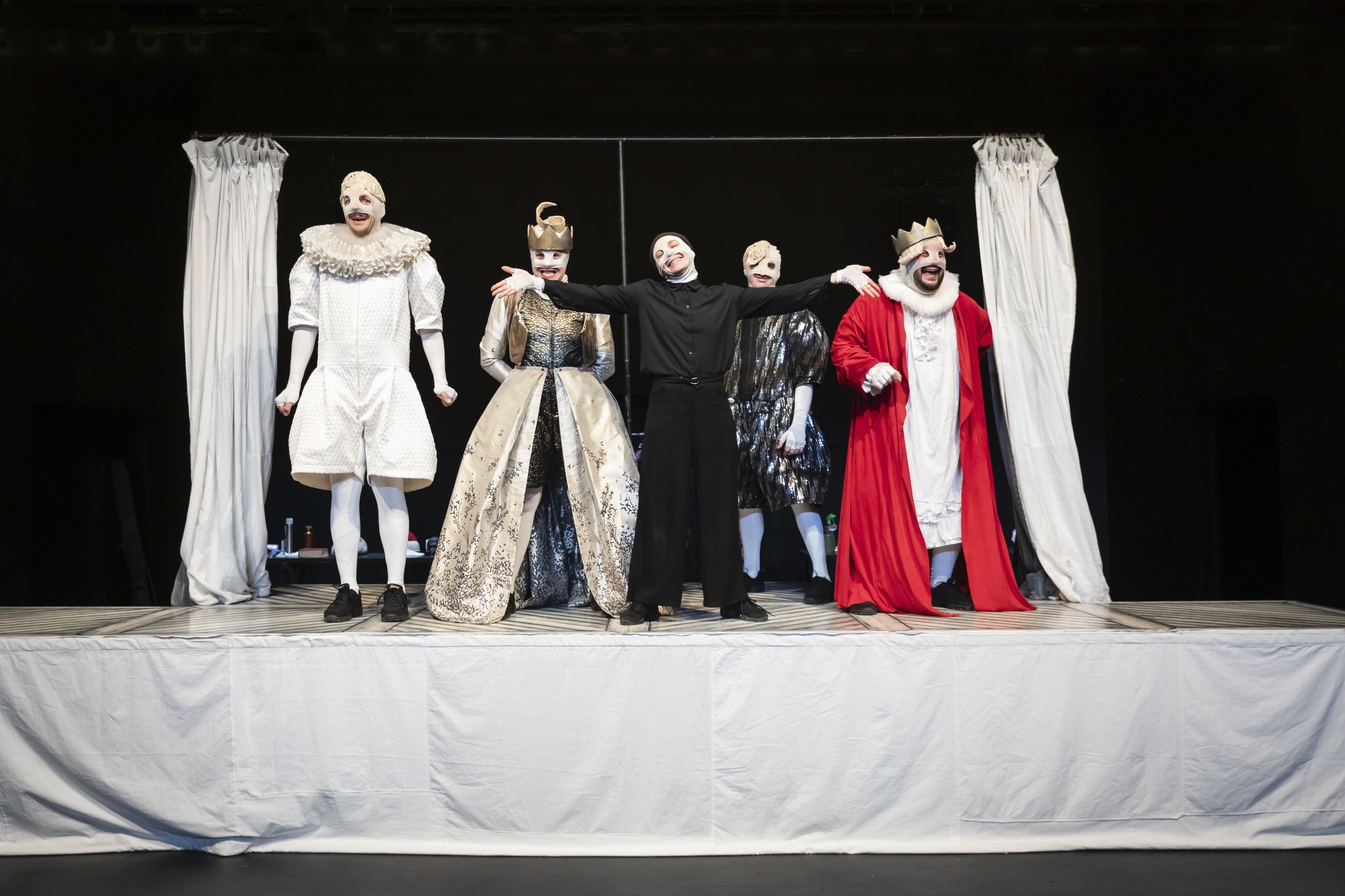 MOLIÈRE ET SES MASQUES 